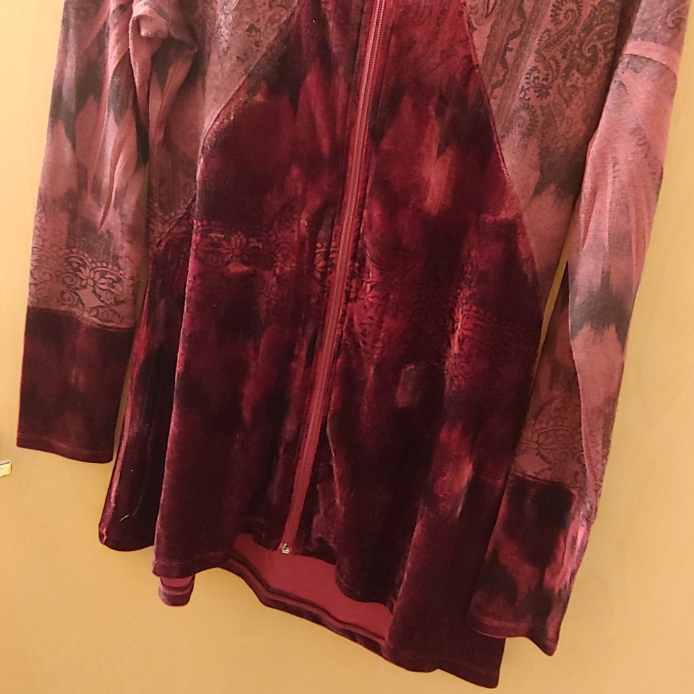 Sweater - Picture 4 of 4